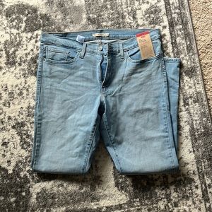 BNWT Levi Jeans 👖